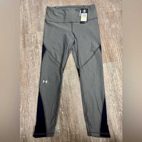 NWT Under Armour Charcoal and Black Athletic Leggings - Picture 5 of 5